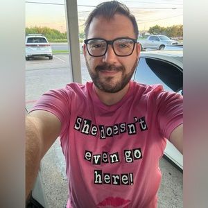 Meet your Posher, Adrián